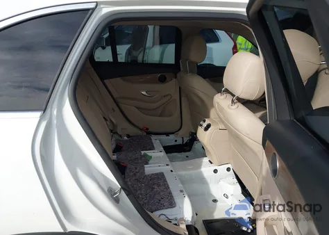 2018 Mercedes-Benz Glc 300 z USA, uszkodzony, nr VIN WDC0G4JB3JV067743